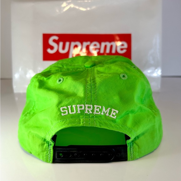 Supreme Lime hat - Nylon 5 Panel - Picture 2 of 8